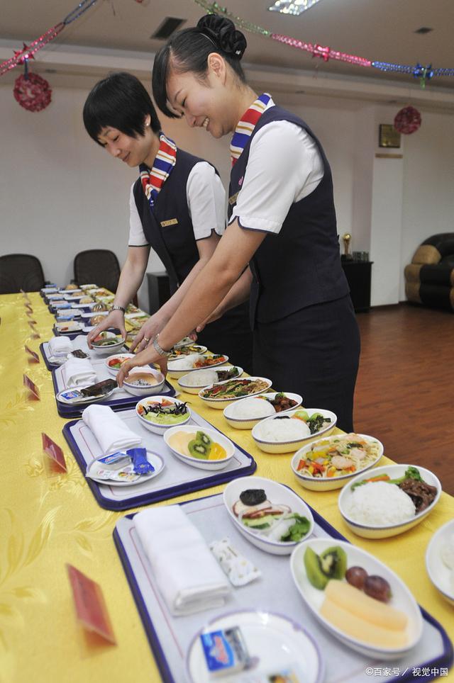 園區(qū)智慧食堂 為園區(qū)建設(shè)提供更加優(yōu)質(zhì)、高效、安全的餐飲服務(wù)